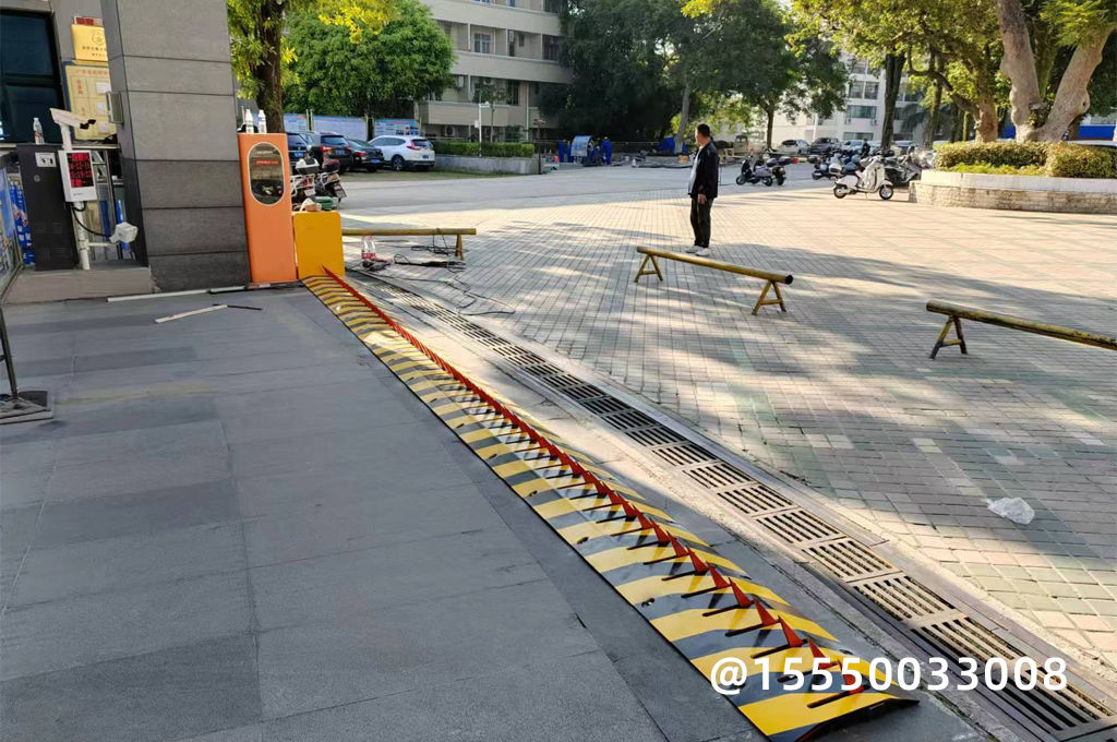 發(fā)電廠磨煤機免預(yù)埋破胎器(圖1)